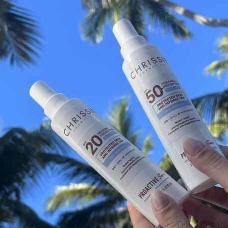Chrissie Cosmetics Spray Fotoprotekcyjny SPF20 SPF50 theskin.webp